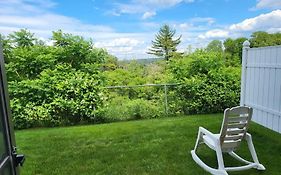 Cute 2 Bdrm Condo Walking Distance To Weirs Beach!